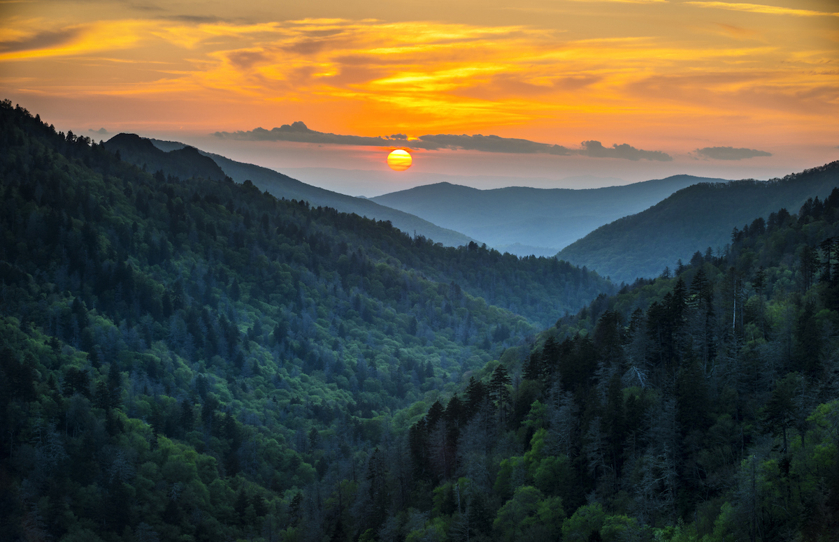 You’ll Have to Pay to Park in Great Smoky Mountains National Park Next Year