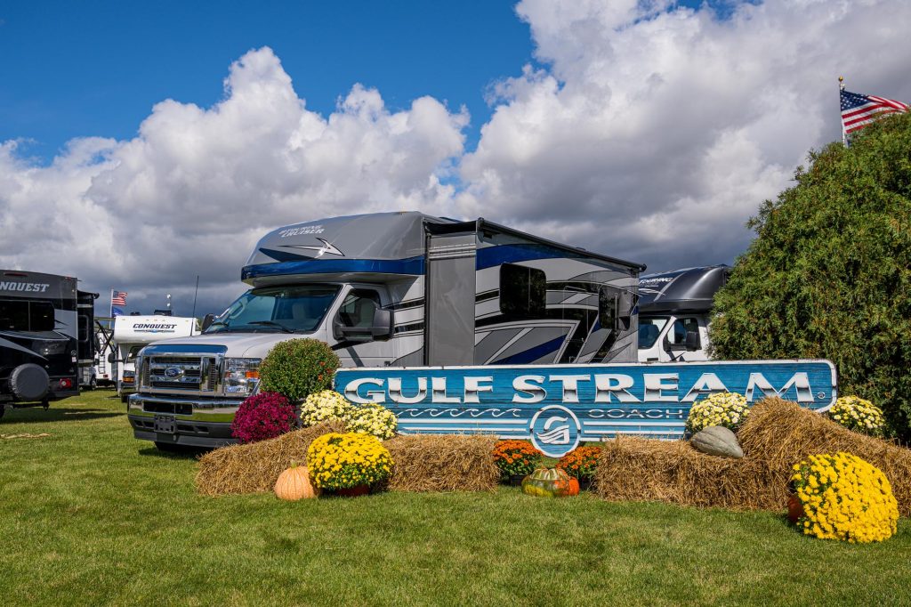Dealers Find ‘Valuable Opportunities’ at Gulf Stream Coach