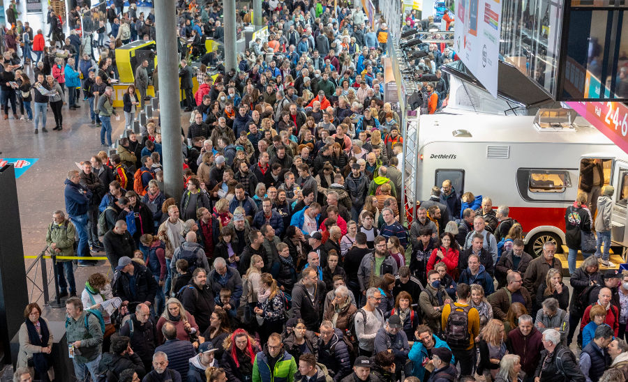 German RV Show Draws 80,000 Visitors on First Weekend