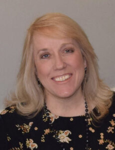 Donna Warr Named Director of Sales at Valterra Products