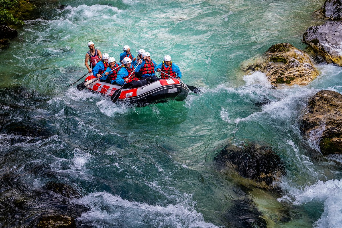 whitewater-rafting-season