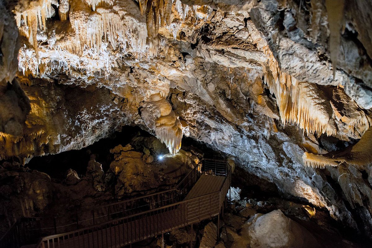 incredible-california-caverns