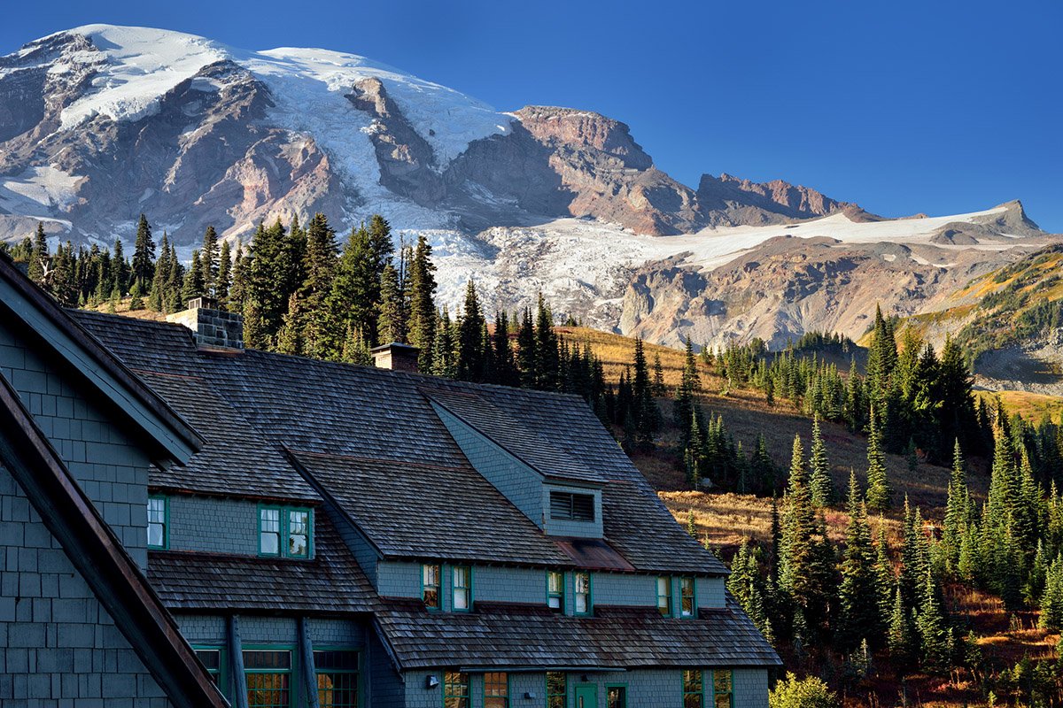 stay-inside-national-park-at-these-lodges