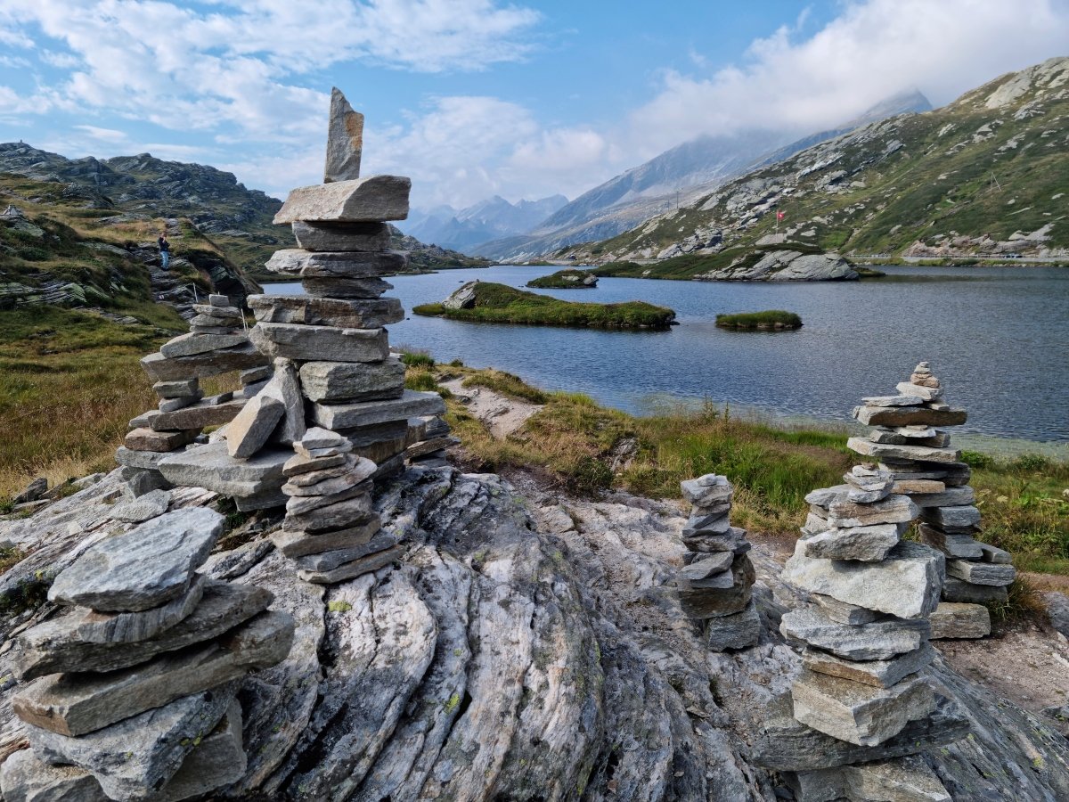 Yosemite Park Rangers Say “Yes” to Knocking Over Cairns