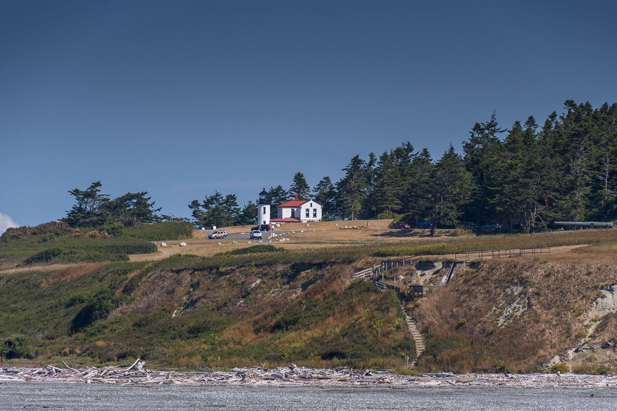 8 Incredible Lighthouses to Visit in the U.S. and Canada