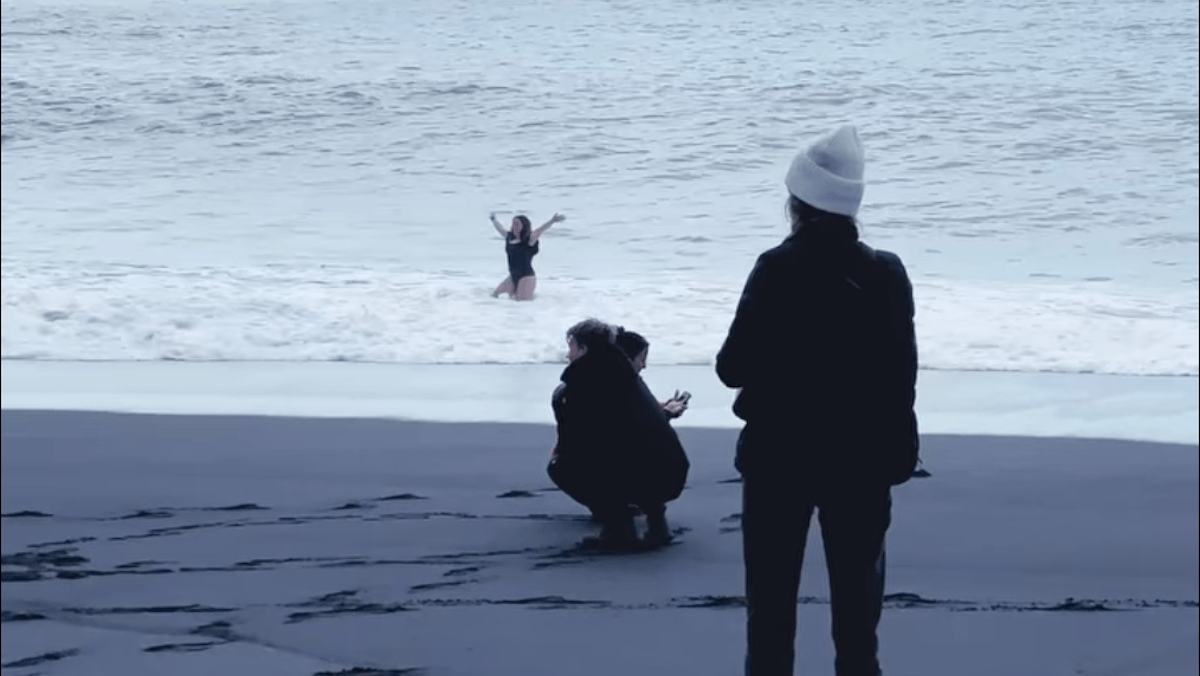 ‘Watch Out’: Visitor Risks Death by Entering Water at Iceland’s Deadliest Beach