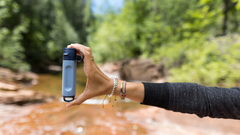 Backpackers, This New Lightweight Water Filter Is for You