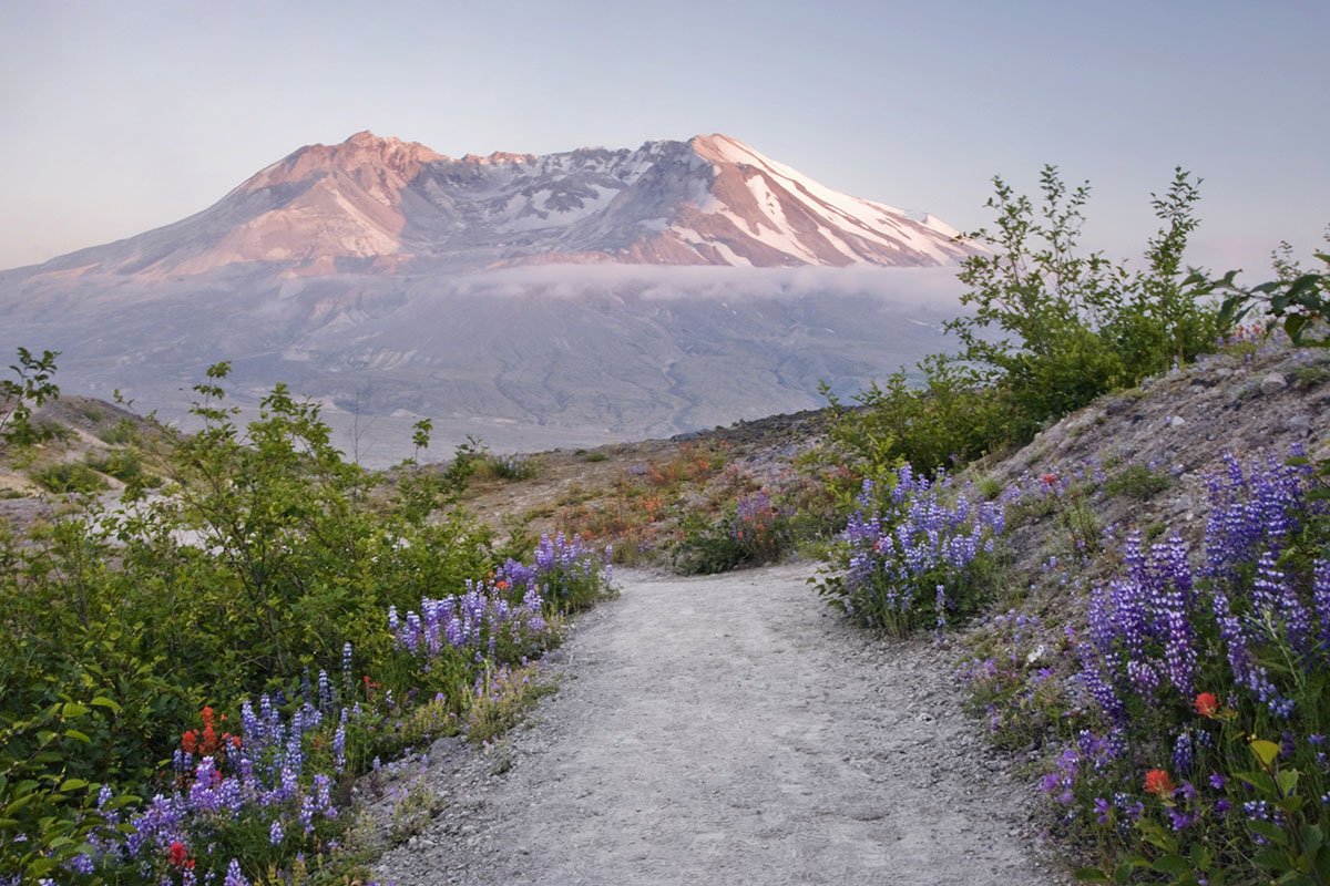 active-volcanoes-you-can-actually-visit