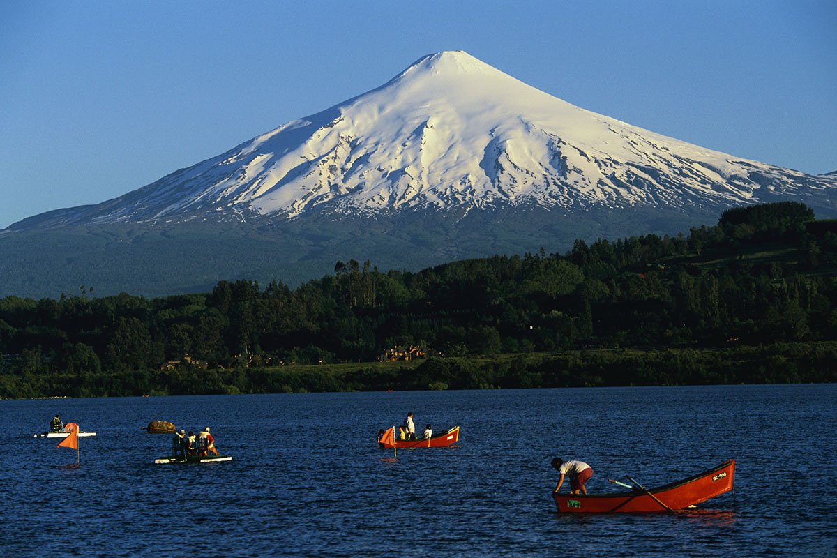 active-volcanoes-you-can-actually-visit