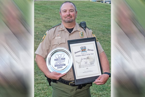 Ohio officer Lee Van Allen earns prestigious honor from Shikar-Safari Club International – Outdoor News