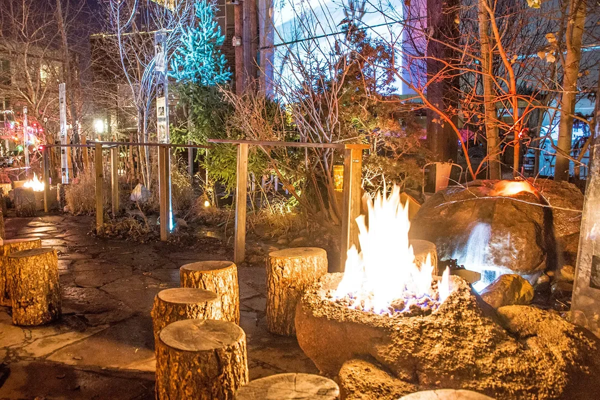 best-outdoor-themed-bars
