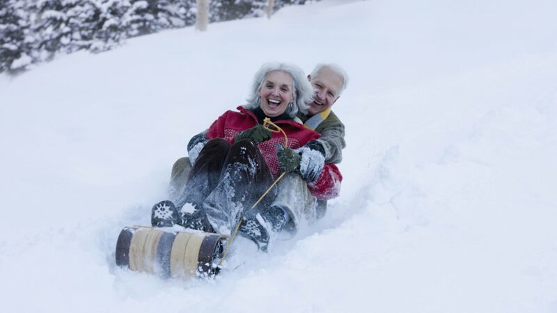 How to Plan an Epic Sledding Day for Your Closest Friends