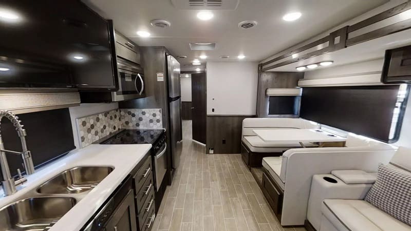 10 Best 2024 Class A Motorhomes With Opposing Slides