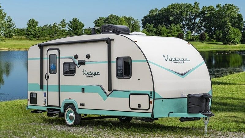 7 Best Used Travel Trailers Under 4000 lbs – RVBlogger