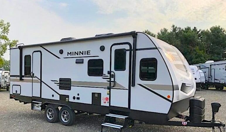 9 Best Used Travel Trailers Under 30 Feet