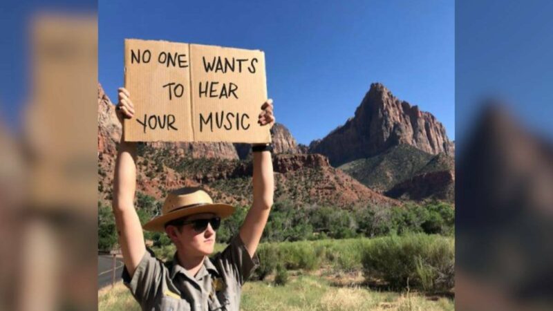Rangers Create Brutally Honest Signs at Zion National Park
