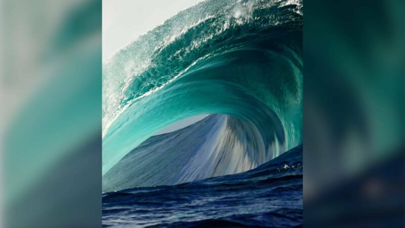 Stunning, Slow-Motion Video of ‘Otherworldly Wave’ Will Leave You Speechless