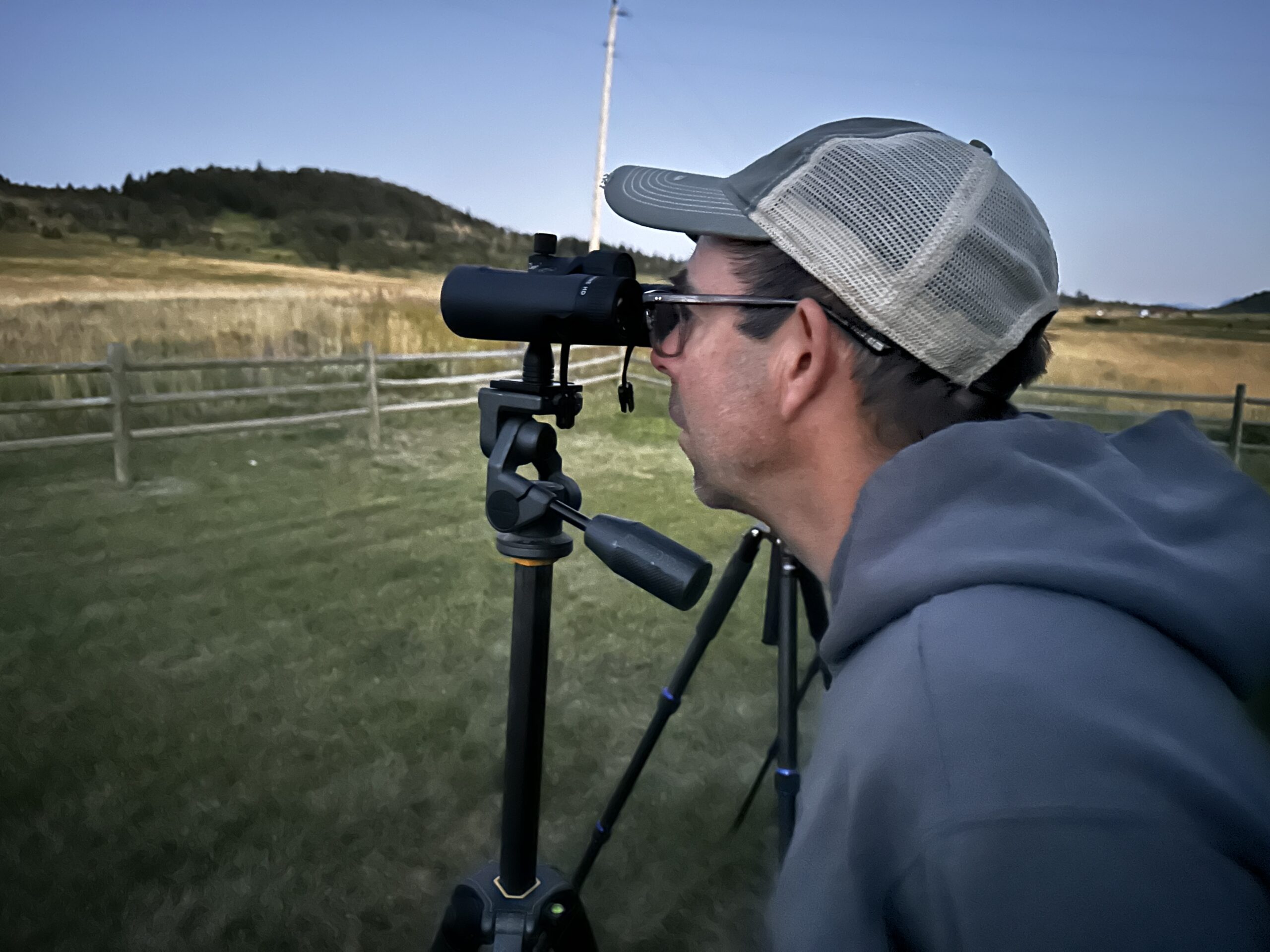 Low-light testing the best binoculars for the monehy.