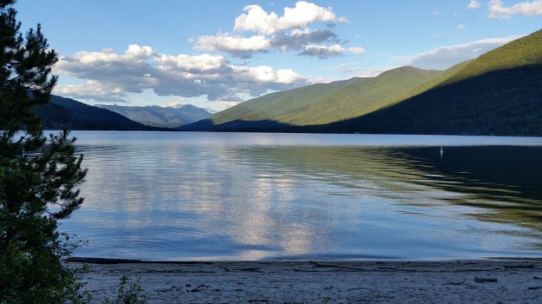 The Sandy Beach on Kootenay Lake in Kootenay Lake Provincial Park | Photo: Gord Rees