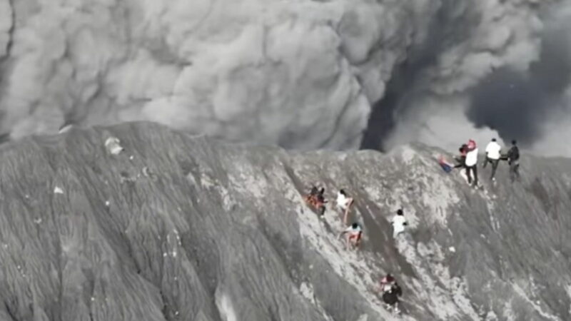 Viral Video Shows Hikers Fleeing Volcanic Eruption in Indonesia