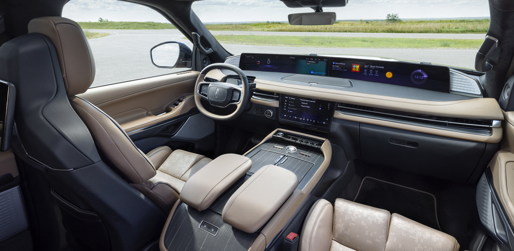 2025 Lincoln Navigator Black Label interior view.