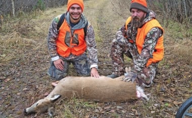 Guv’s deer opener highlights Sandstone organization – Outdoor News