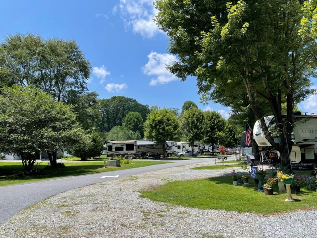 RV sites at Lakewood RV Resort.