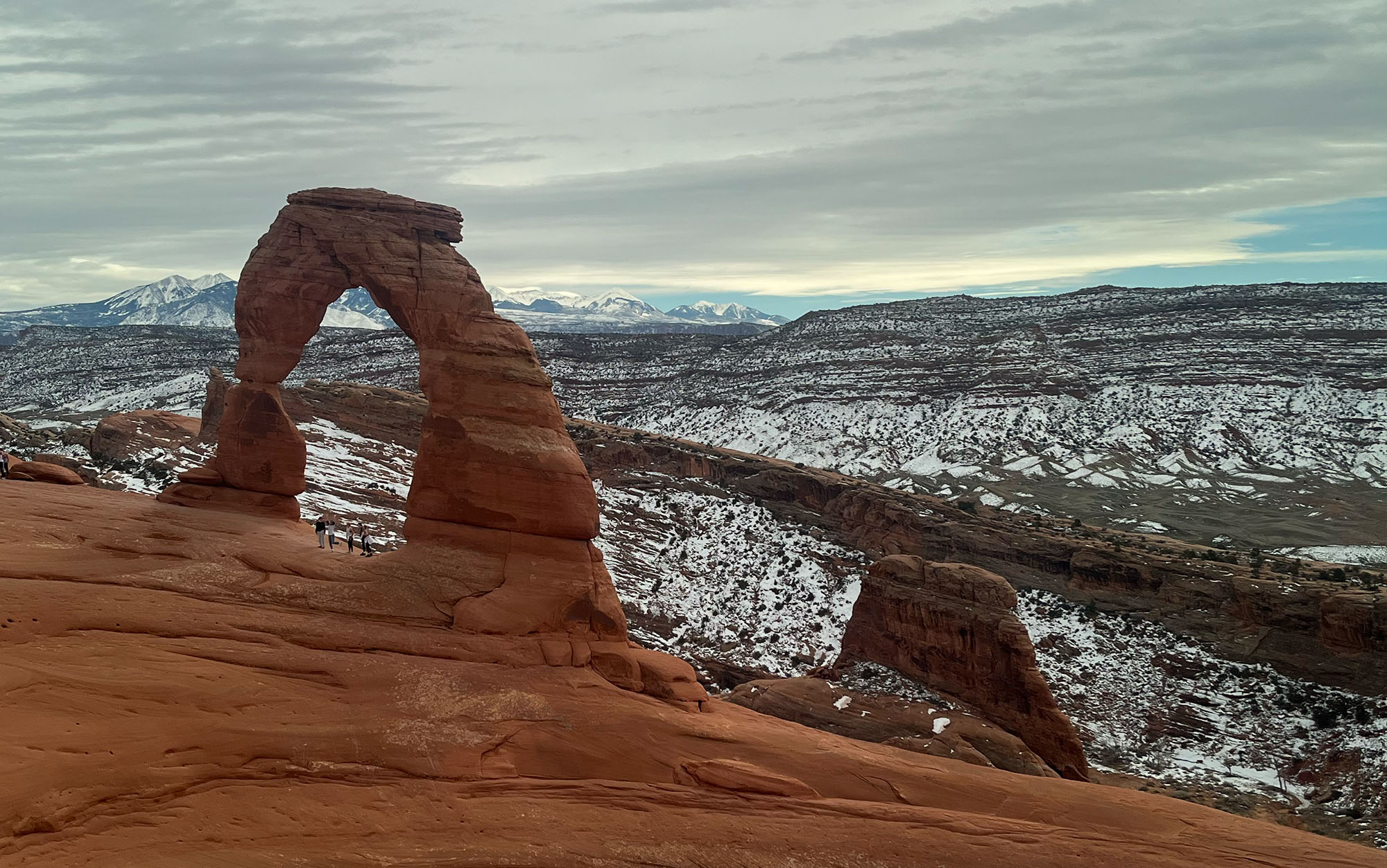 Delicate arch viewed through Caleta lens.