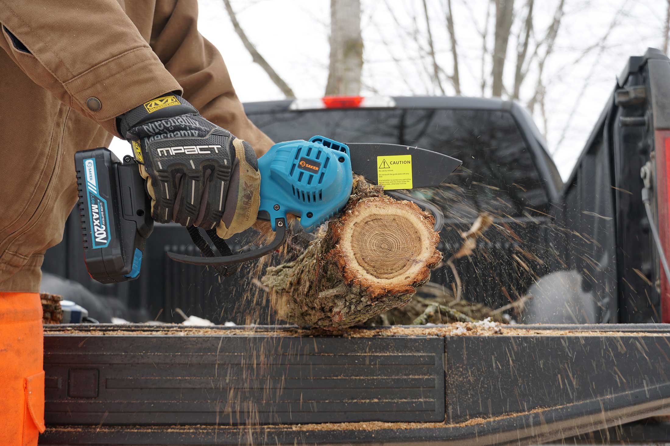 saker mini chainsaw