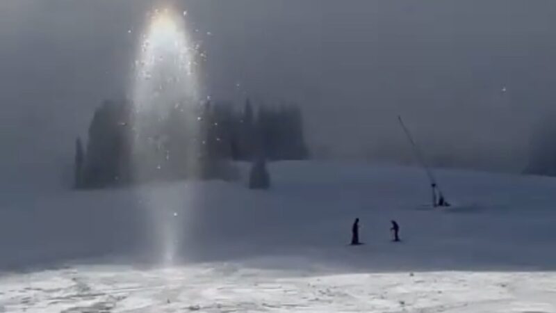 Mesmerizing, Rare ‘Sun Candle’ Phenomenon Stuns Skiers (Video)