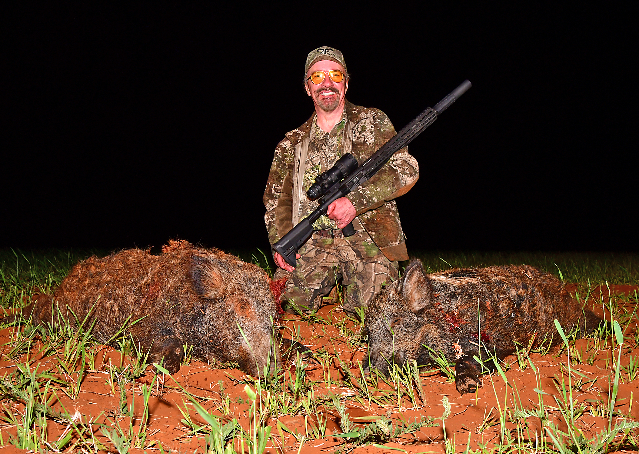 hog hunting at night