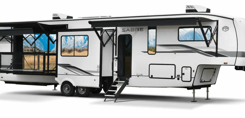 Sabre Fifth Wheels Debuts 37RVMiIes – RV Lifestyle Magazine