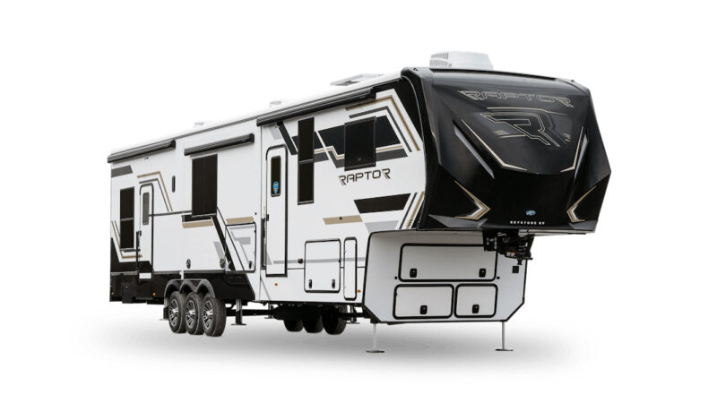 Video: The Keystone Raptor 441 is a Luxury Toy Hauler for Your Gear and Family