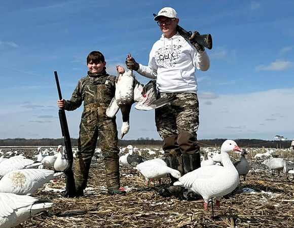 Youth snow goose hunt in Illinois filled with huge flocks and lessons learned – Outdoor News