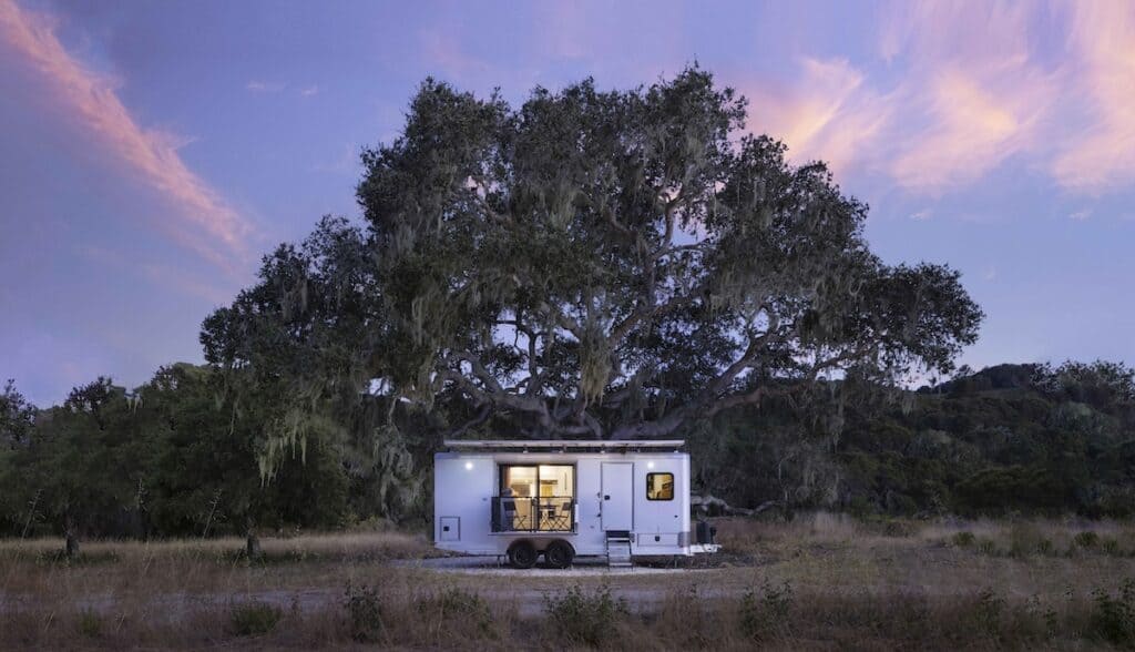 living vehicle that has a built in Watergen Water generator