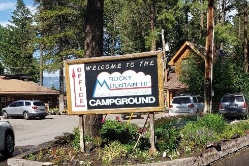 The Rocky Mountain "Hi" RV Park & Campground welcome sign.