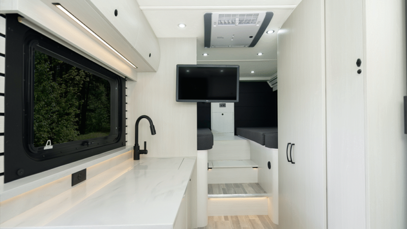 Pleasure-Way Industries Debuts New Plateau-XLTW Model – RVBusiness – Breaking RV Industry News