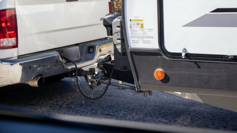 RV Hitching Made Easy: Step-by-Step Guide for Travel Trailers and Fifth-Wheels
