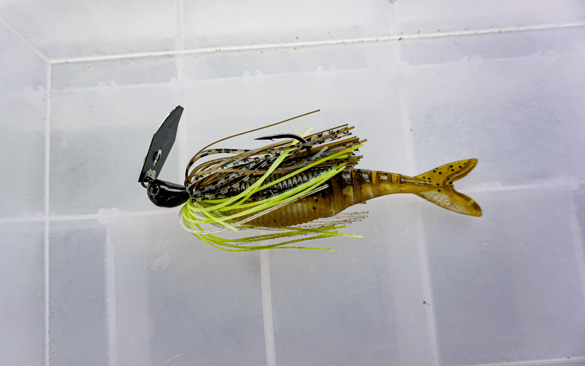  chatterbait bass lure