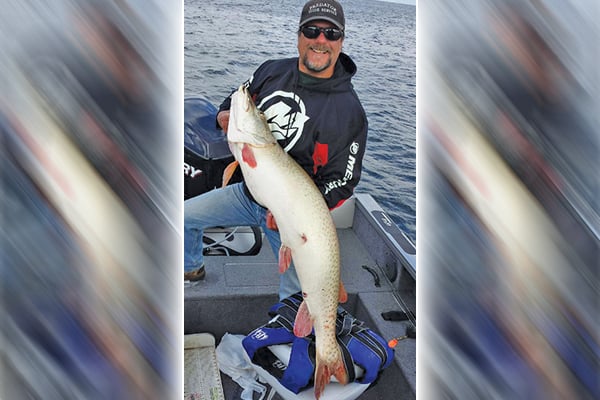 Pro Fishing Tip of the Week: Try bobber fishing 4 to 8 inches above bottom – Outdoor News