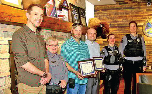 Two Wisconsin deer hunters earn 2024 ethical hunter award – Outdoor News